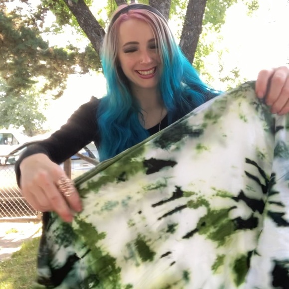 🌍💀Meet The Posher🌍💀 - Picture 3 of 16